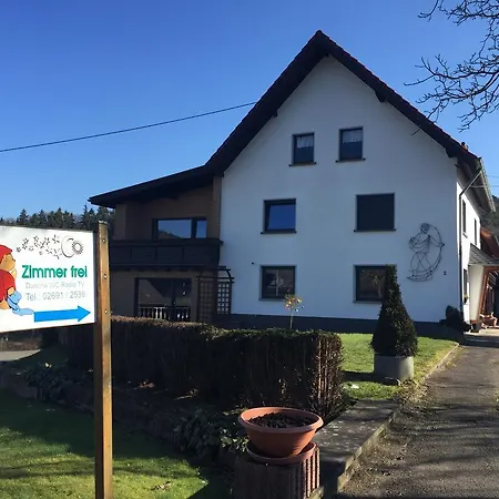 Hoffmann Проживание в семье