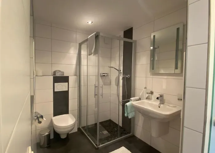 Hoffmann 홈스테이 칼틴번